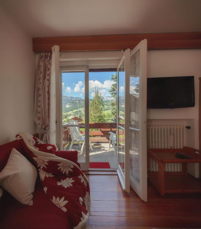 Cortina-House Apartment Кортина д'Ампецо Екстериор снимка